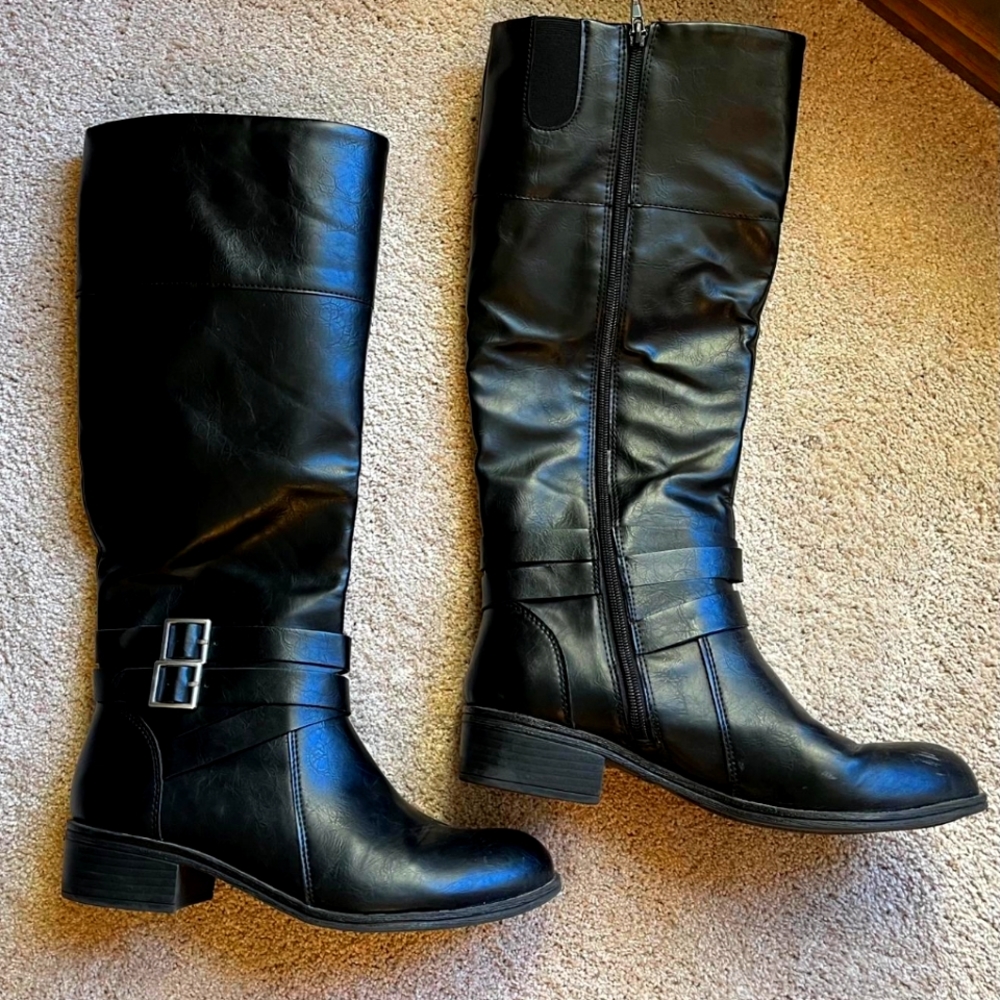 Black Knee Boots Size 9